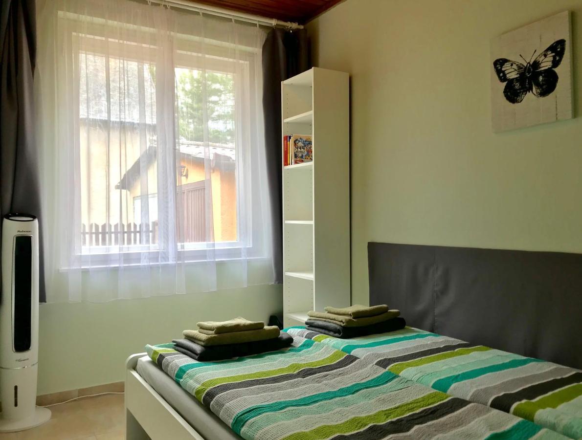 Tutijo Haziko Villa Balatonfenyves Luaran gambar